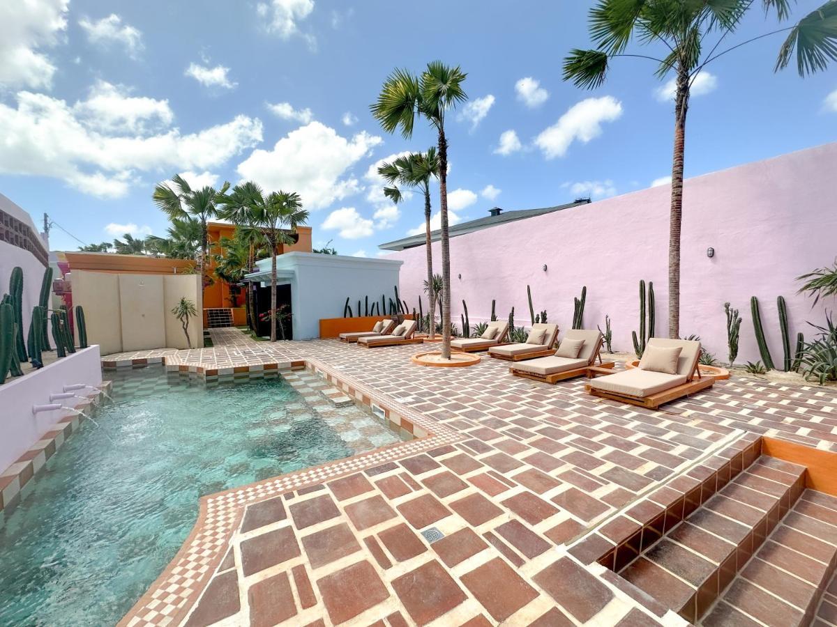 El Barrio Boutique & Bar Villa