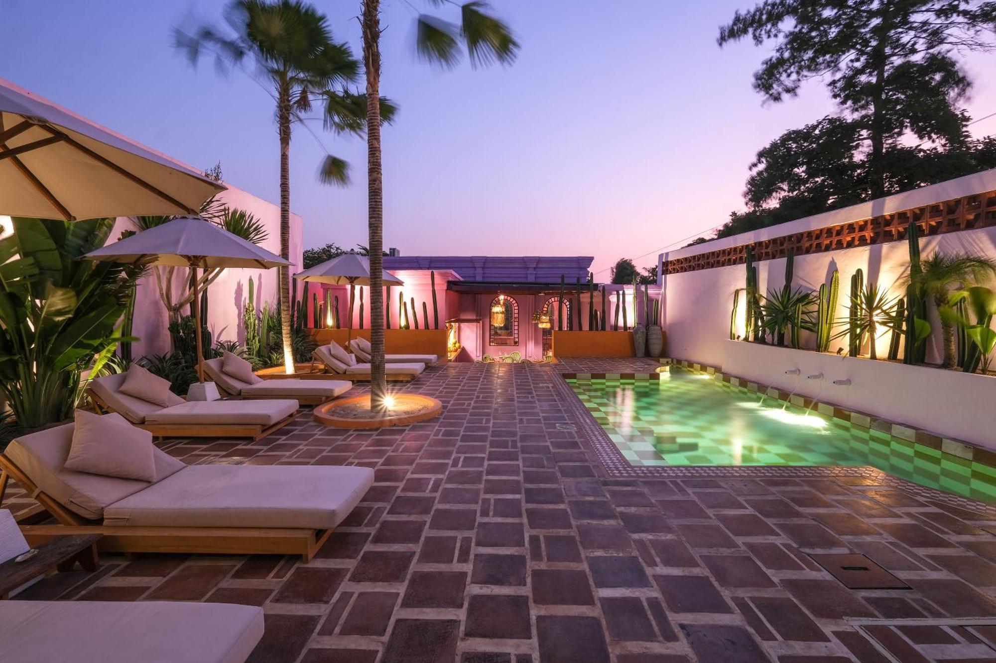 Villa El Barrio Boutique & Bar