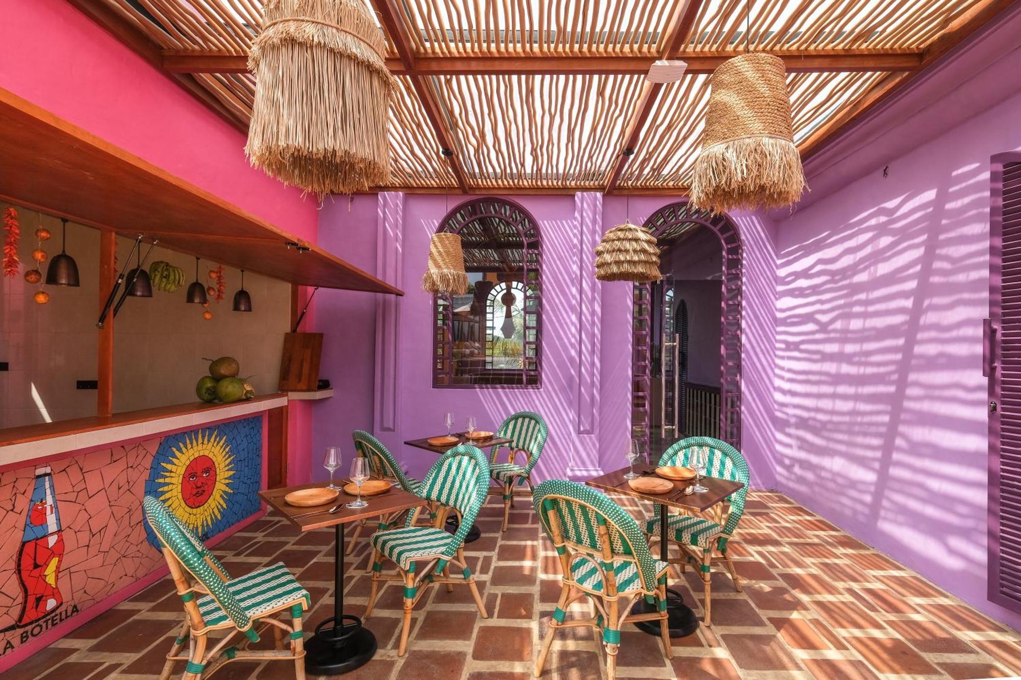 El Barrio Boutique & Bar *
