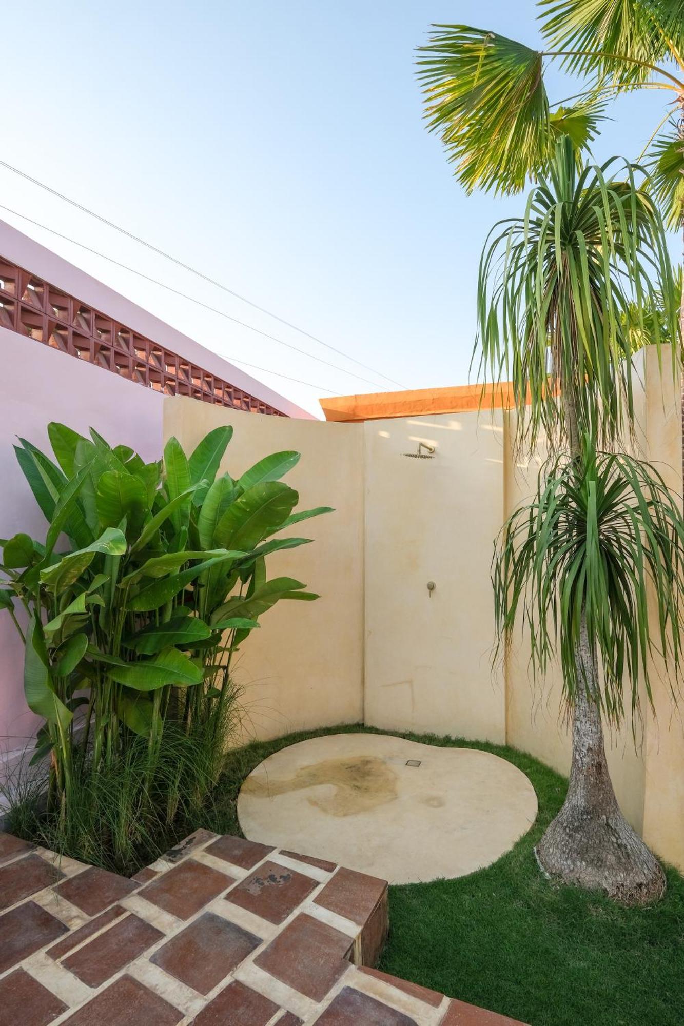 Villa El Barrio Boutique & Bar